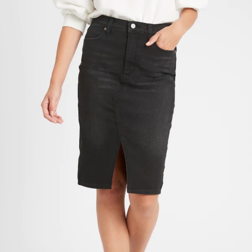 Banana Republic Washed Denim Black Skirt Size 14